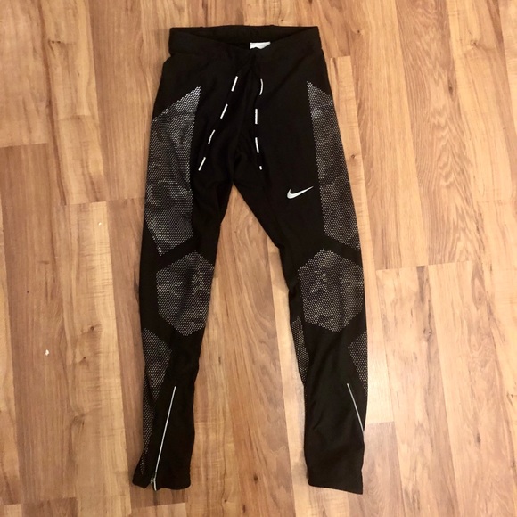 Nike Pants - Rare NIKE Reflective Running Leggings with pockets